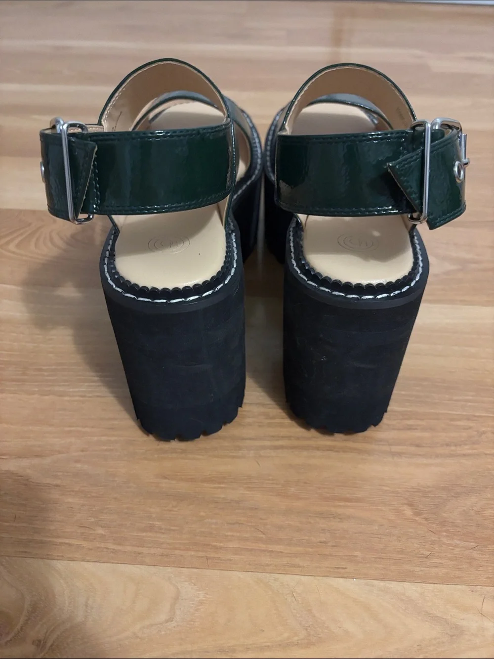 NWOT • Urban Outfitters • Granada Strappy Platform Sandals •